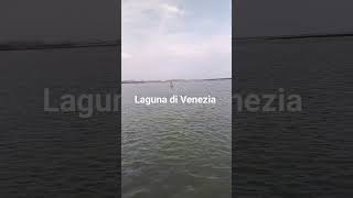 Passeggiata verso la laguna di Venezia