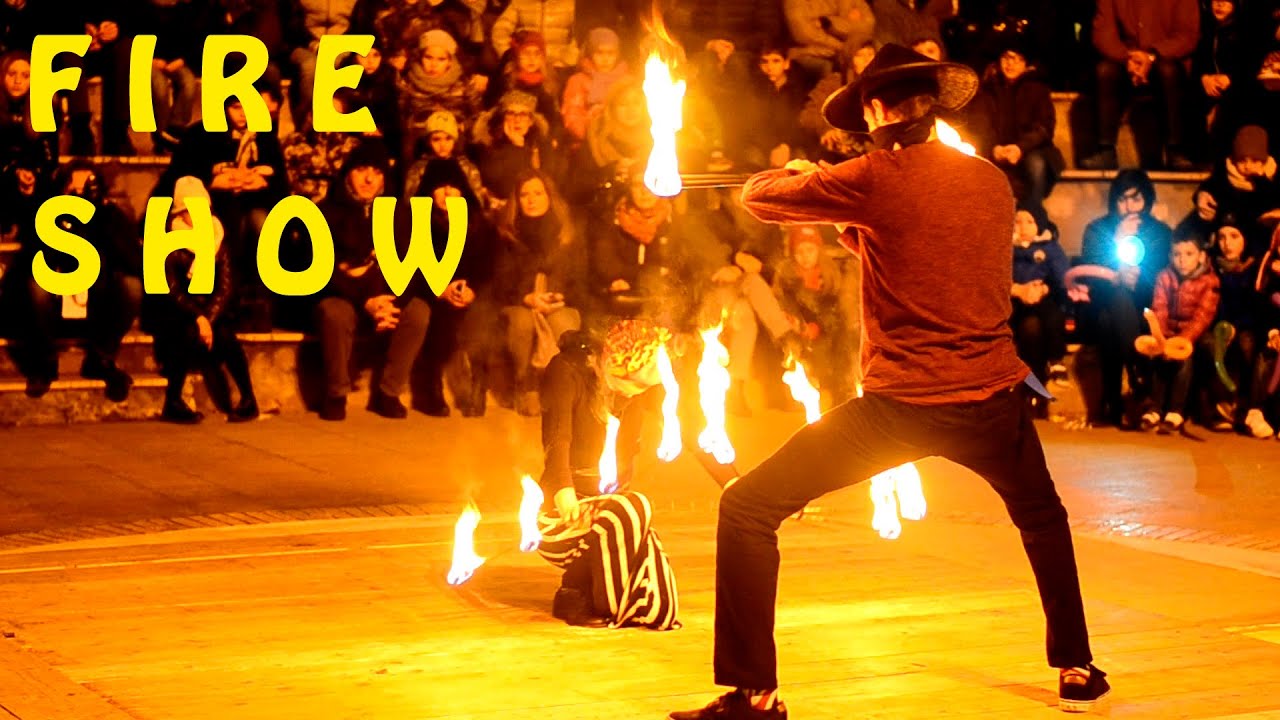 ОГНЕННОЕ ШОУ В МОДУНИО, ИТАЛИЯ, 20.12.2015