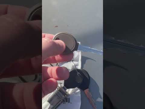 How to fix this annoying issue with a Chrysler Jeep or Dodge key cylinder