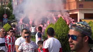 Las calles de Logroño retumban en blanco y rojo: "Que sí, j..., que vamos a ascender"