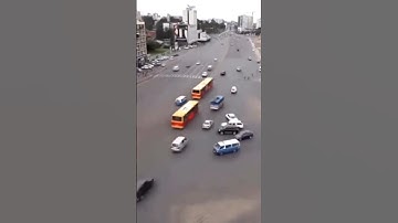 The busiest intersection in Ethiopia with no traffic lights😱