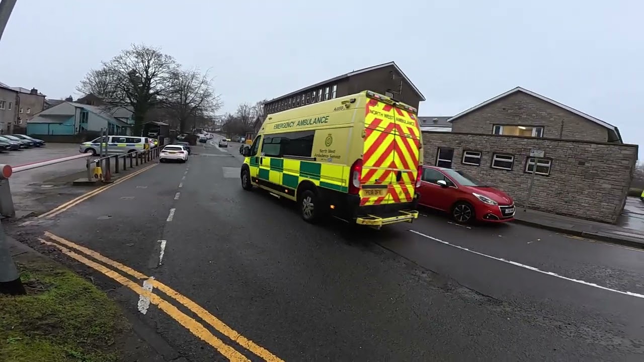 Spiceheads On Tour Fat Steve takes an early morning mooch at the police station & town of #kendal