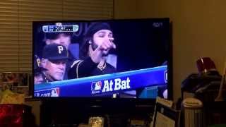 Sean Rodriguez uses Gatorade cooler as punching bag #MLBWildCard Cubs at Pirates ( i Sport )