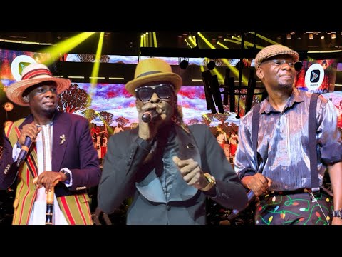 Jose Chameleon Joins Pastor Wilson Bugembe Performing Live In His 20yrs Celebration Concert