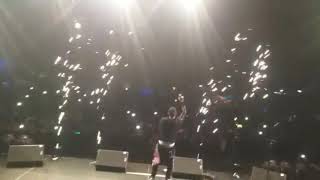 yiya mozey shows and performance oh nanana tour