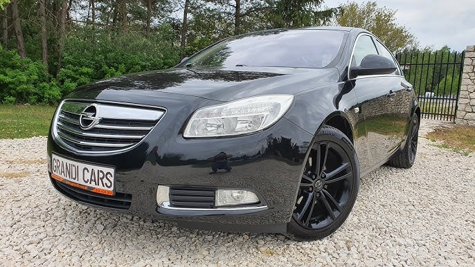 Opel Insignia Review (2009-2017) - Changing Lanes