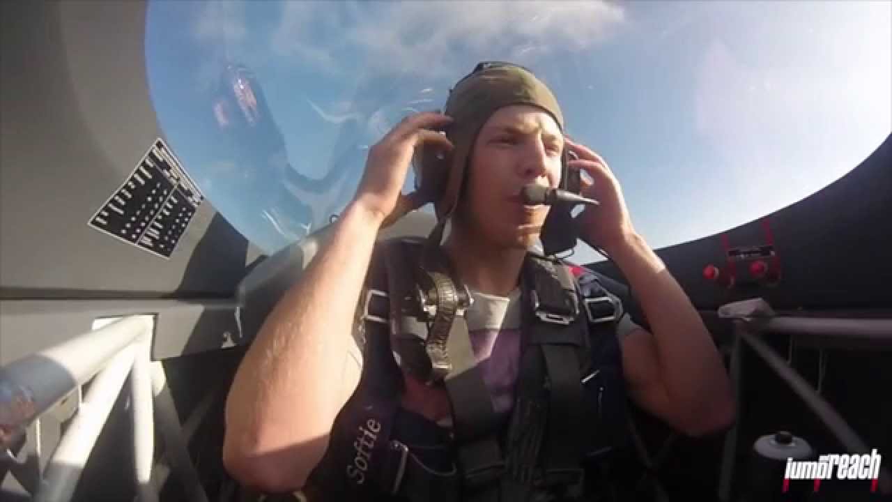 Hobbypilot Michael Hayböck trifft auf Kunstflugpilot Hannes Arch