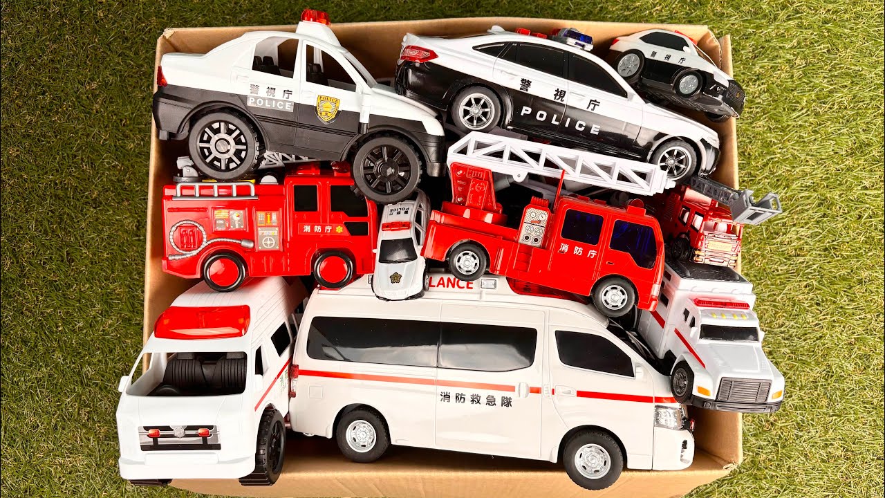 ミニカー（ブリキ）セット（救急車・タクシー・パトカー・消防車） 箱いっぱいの救急車・パトカー・消防車のミニカーが走る！坂道を緊急