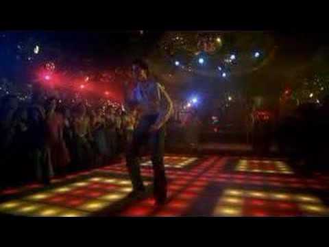 John Travolta bailando