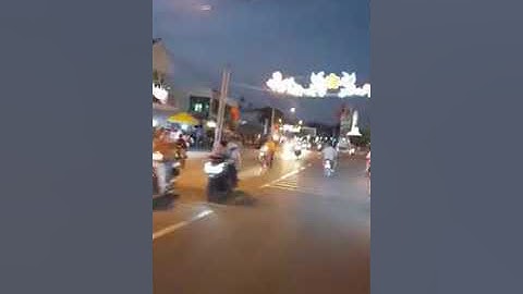 Cần Giuộc về đêm ngày giáp Tết 2021