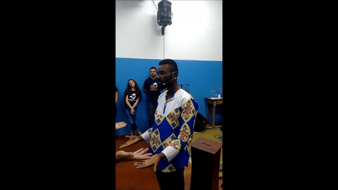 Ministração profeta Wise Man Inroga - de Maputo - Moçambique - Na Igreja Apostólica Tempo de Amar