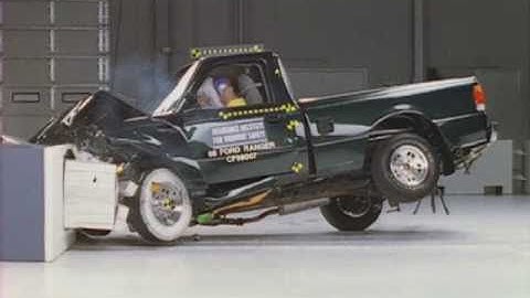 1998 Ford Ranger regular cab moderate overlap IIHS crash test