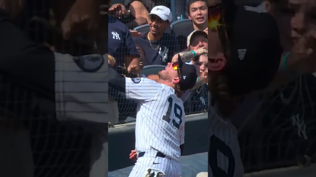 Ryan McMahon throws on the shades while tracking a foul ball 😎