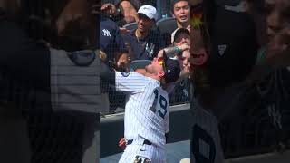 Ryan McMahon throws on the shades while tracking a foul ball 😎