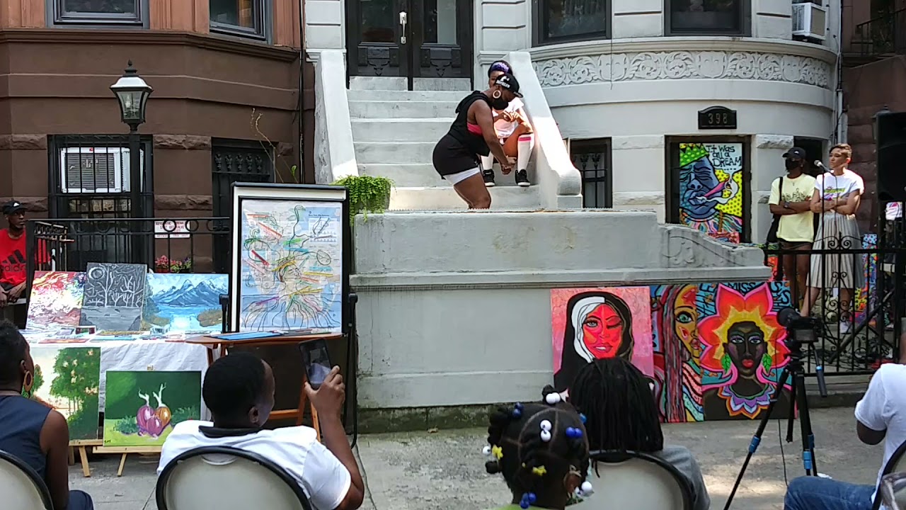 Bedstuy Stoops Artist showcase 💃 ❤