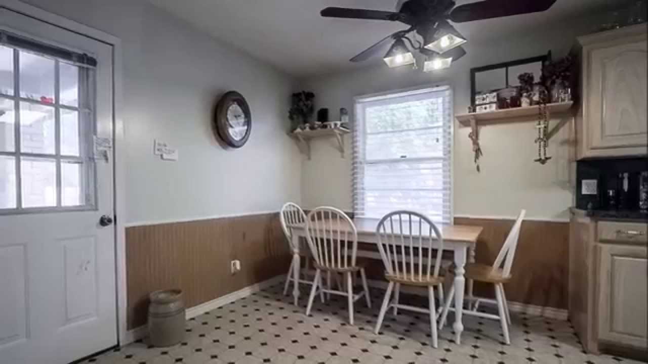 Home For Sale 528 Hurstview Dr, Hurst, TX 76053, USA