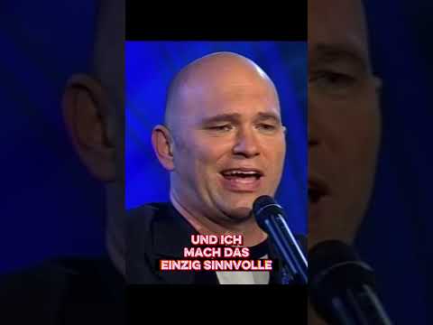 Ganzer Auftritt https://youtu.be/djcgqxAHIJs?si=y2l8W6AauX7EiqhN Buch: DERUNGLAUBLICHEHEINZ (.)DE