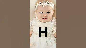 صور بنات صغيرات كيوت على أحرف الانجليزيهH N A Z M K R B 