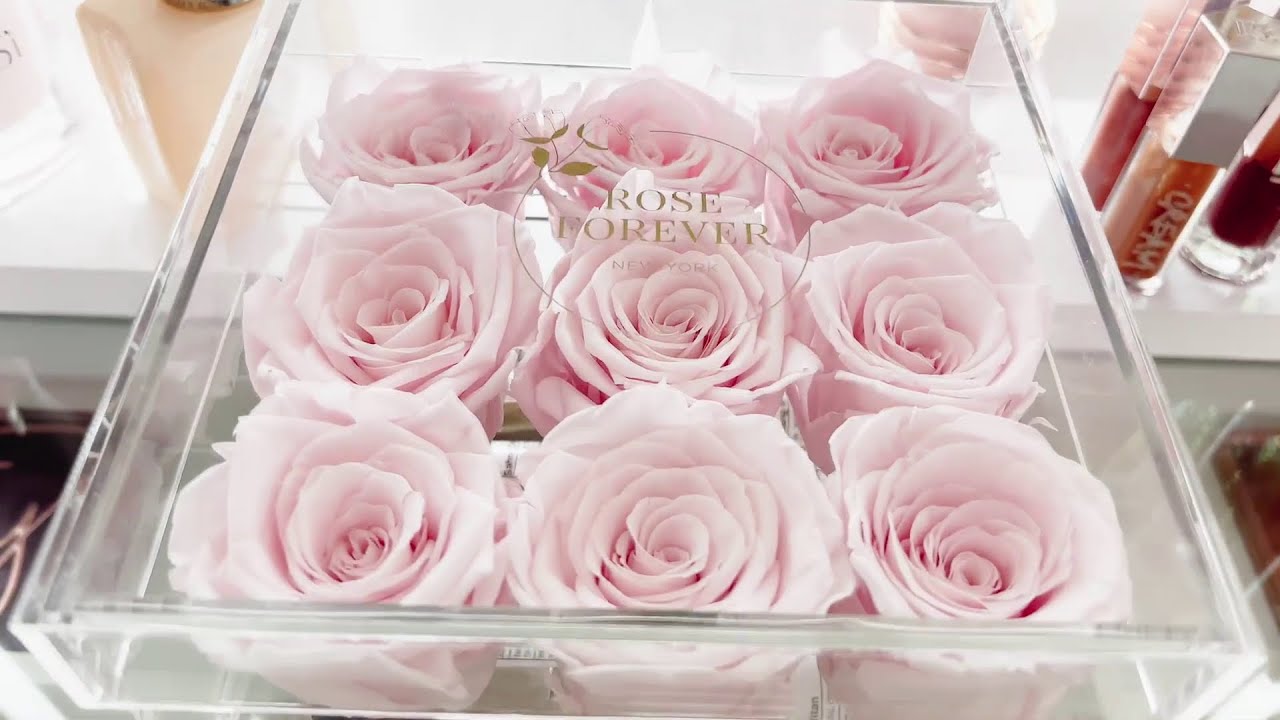 Review Rose Forever New York Crystal Essential Light Pink Preserved