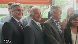 Dell Medical School welcomes first class of students