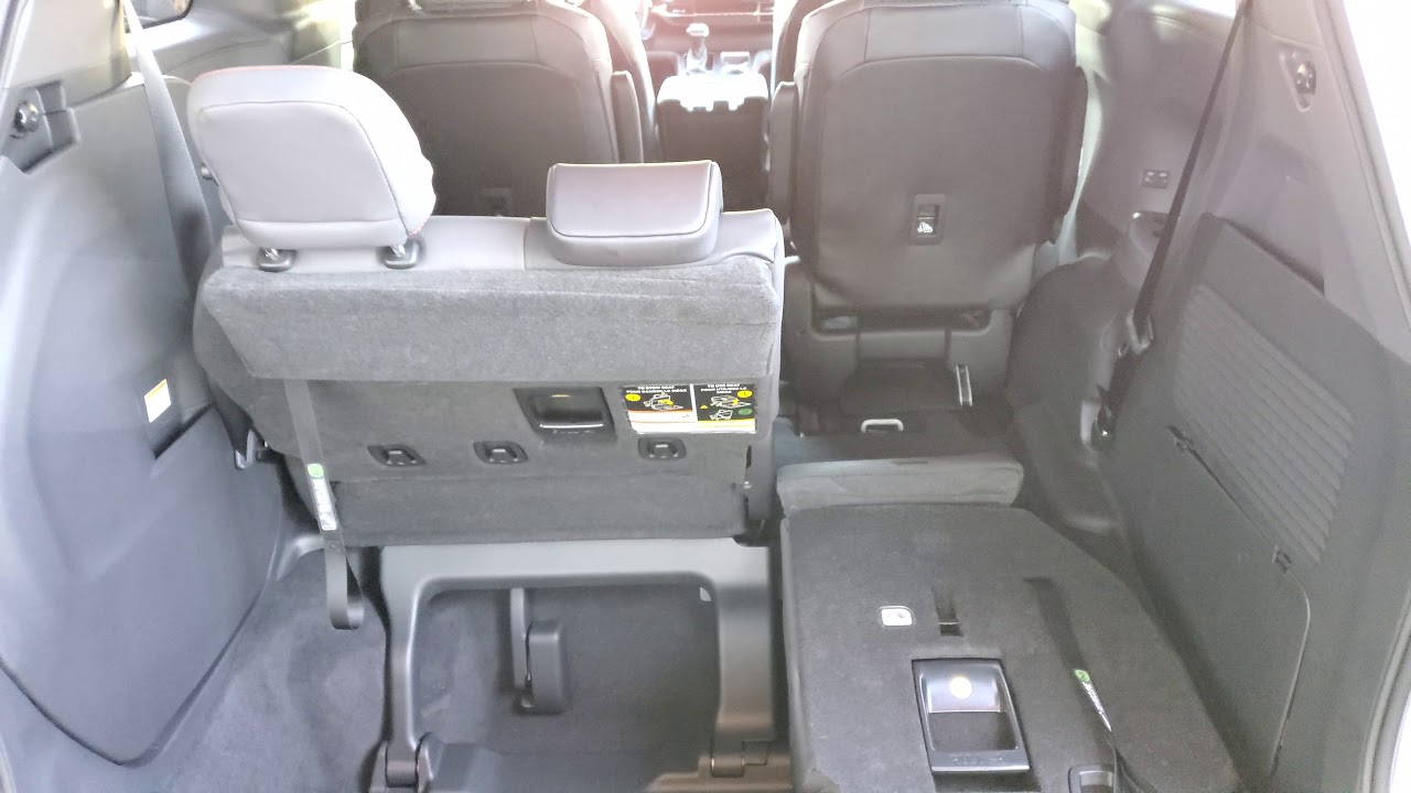 Aggregate 91+ about toyota sienna trunk dimensions latest - in.daotaonec