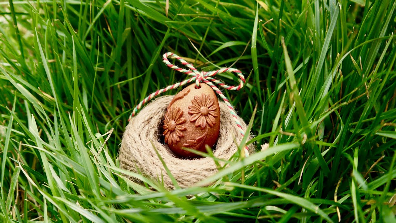 How to Carve a Floral Easter Egg - Avocado Seed carving Tutorial