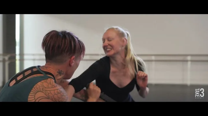 Katie Priest - Knife for stage and screen combat