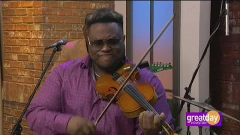 Violinist Dominique Hammons performs
