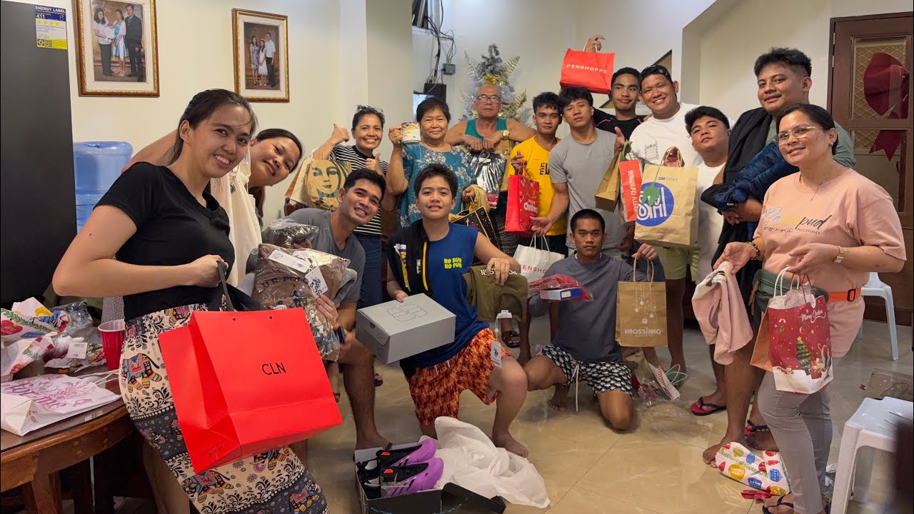 GIFT GIVING 2025 (CHRISTMAS PARTY)