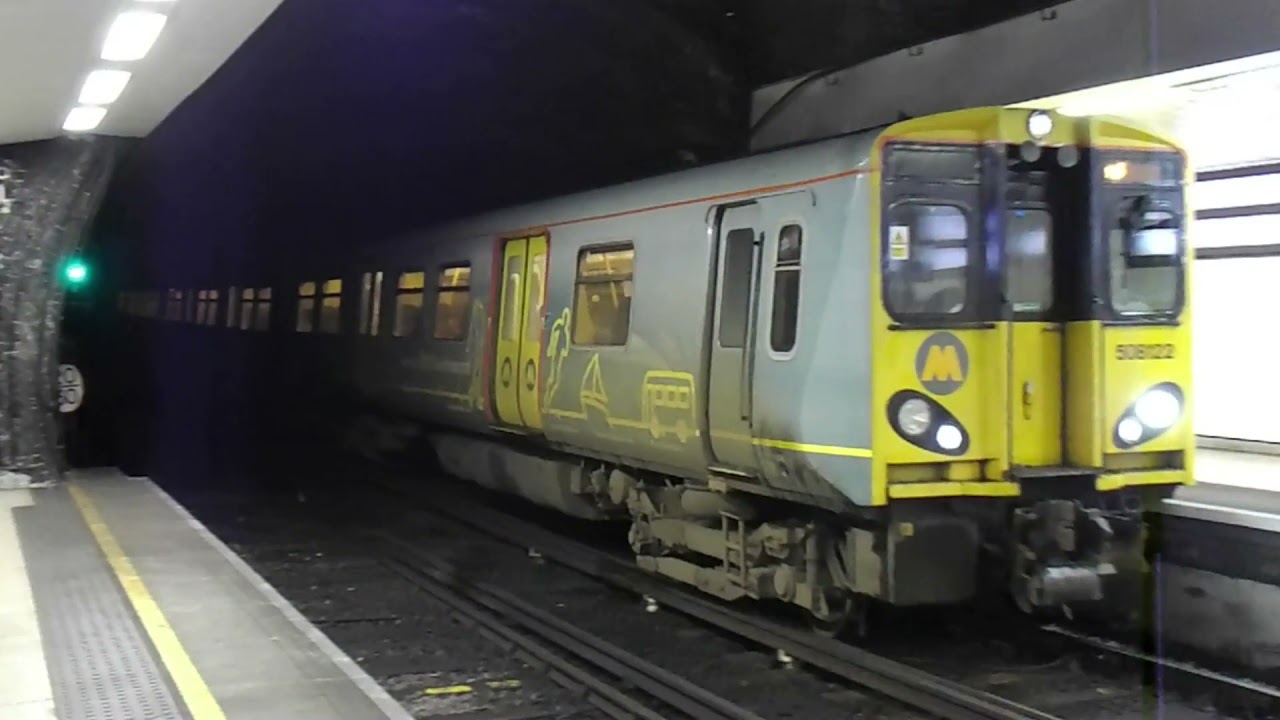 Merseyrail at Hamilton Square 10th December 2021