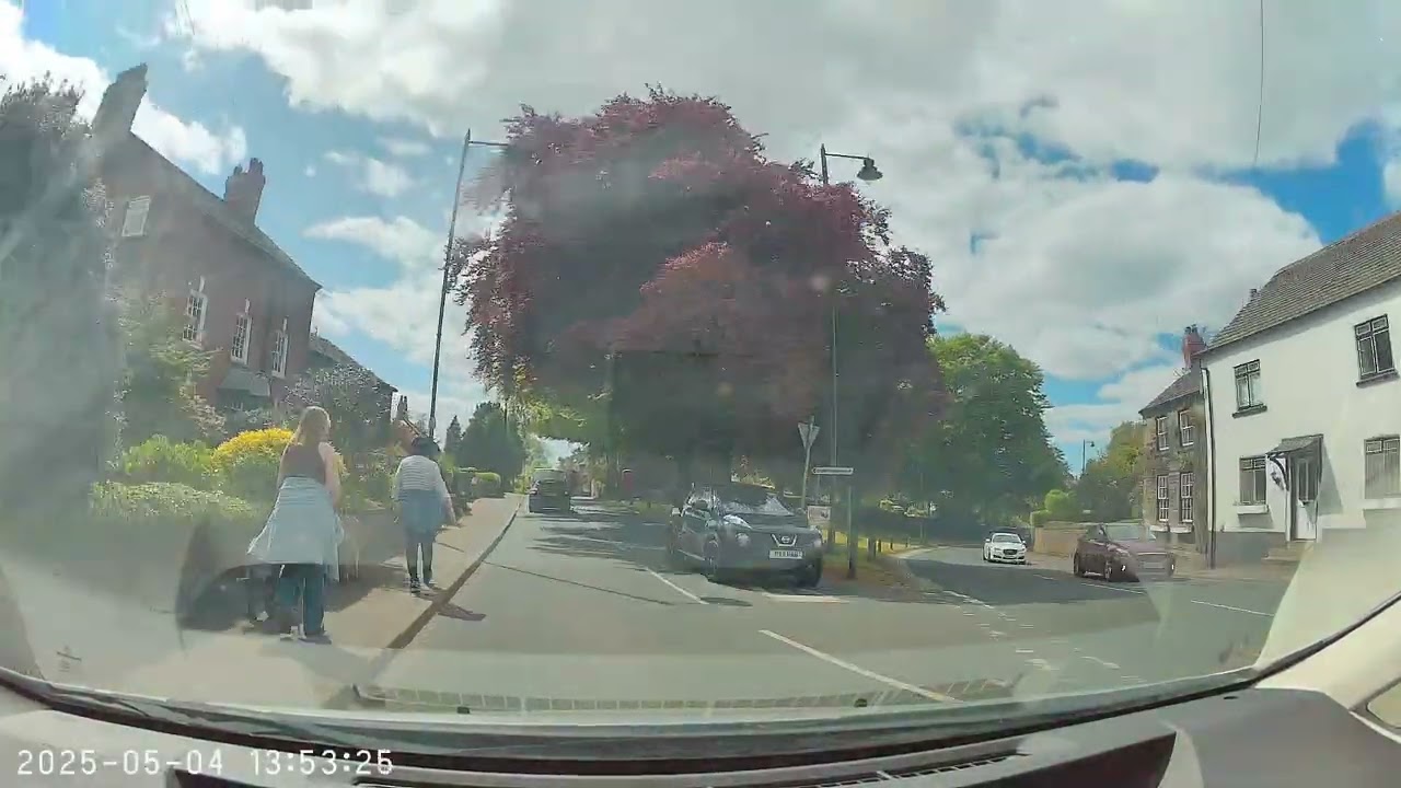 STUPID VAN DRIVER NEARLY CAUSES AN RTC 04 05 25   13 51 56