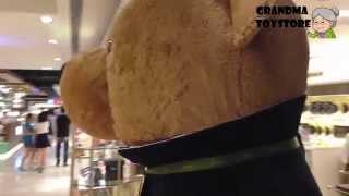 Unboxing TOYS Review/Demos -  Harrohs big teddy bear in solider guard uniform screenshot 3