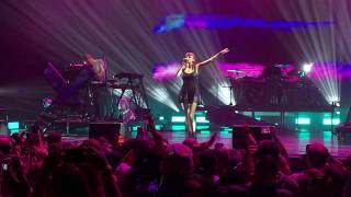 CHVRCHES @ The Wiltern, Los Angeles, CA. 12/8/19
