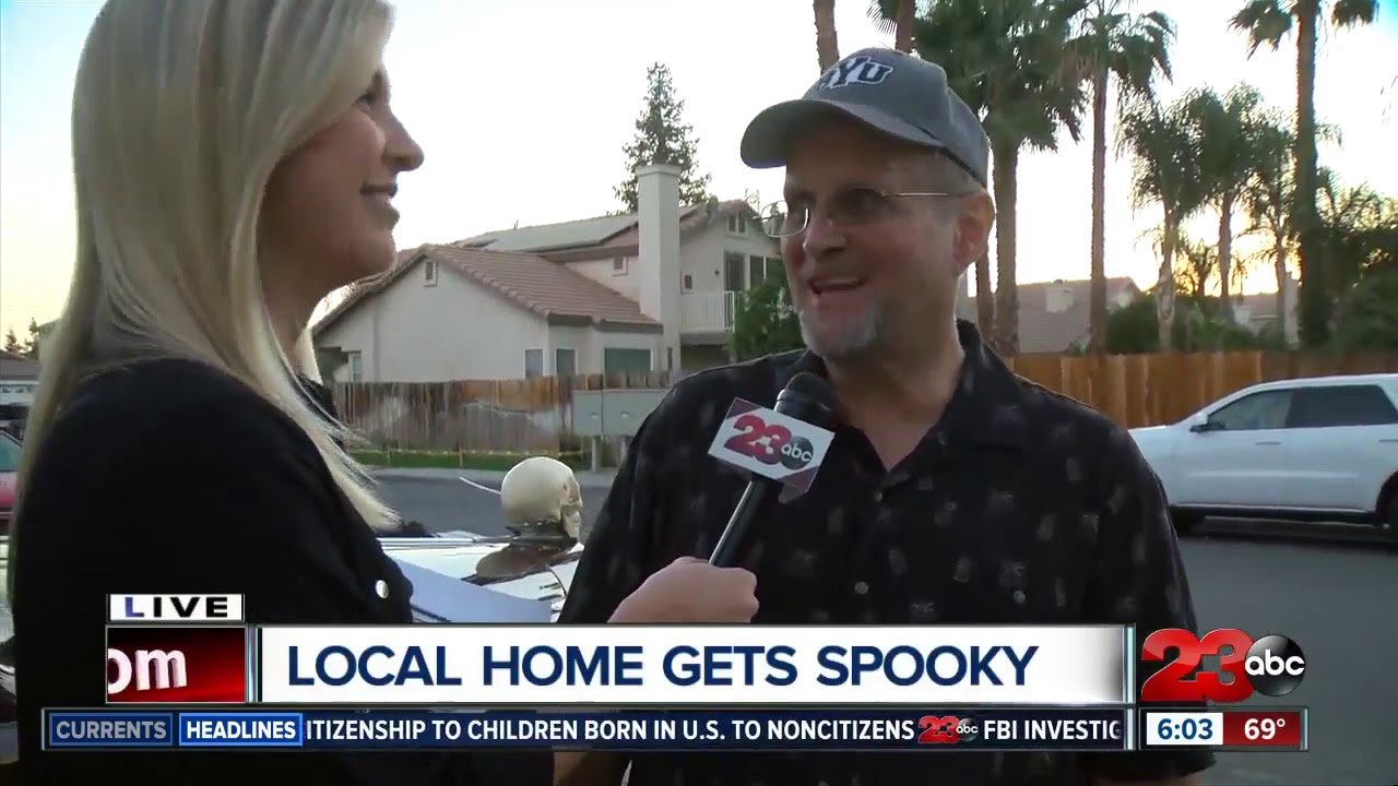 SW Bakersfield home goes ALL OUT for Halloween YouTube