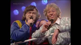 Smashie & Nicey host Top of the Pops - 2 April 1992
