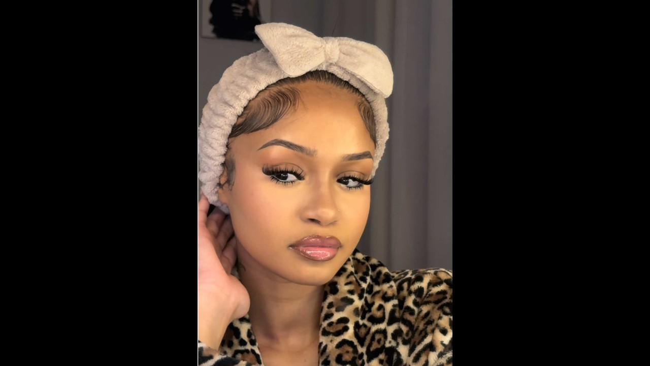 Here is yall in-depth tutorial😭😘 Products💕: Primer- Elf(Pwer Grip) Br ...
