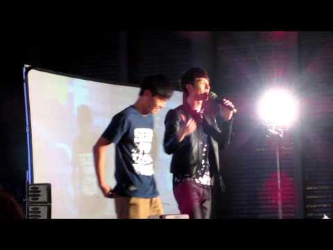 20121118實踐螢光馬卡龍演唱會 陳勢安 + 實踐啾咪哥