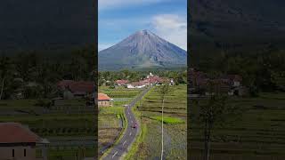 Desa Sumberurip Pronojiwo Jalanan Dengan View Gunung Semeru