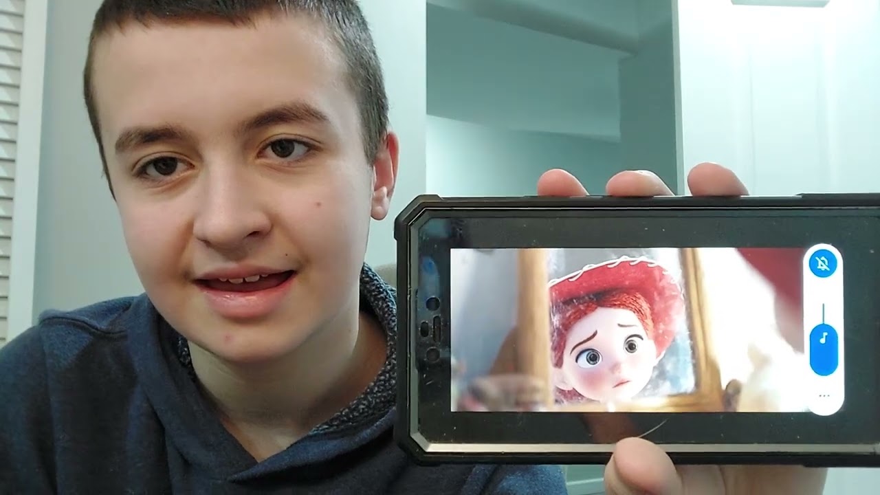 Opening spongbob popsicle and reacting to toy story 5 trailers 