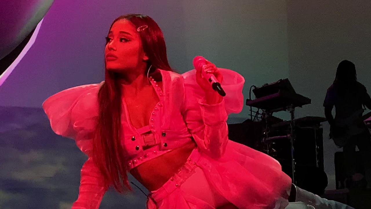 Ariana Grande R.E.M Miami 11.27 Sweetener World Tour YouTube