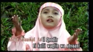 Download Cinta Rasul - Ya Sayyidi Ya Rasulallah - Hadad Alwi Feat Sulis Video MP3 Cinta Rasul - Ya Sayyidi Ya Rasulallah - Hadad Alwi Feat Sulis