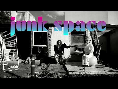 WILDWUCHS Theater - junk space Trailer