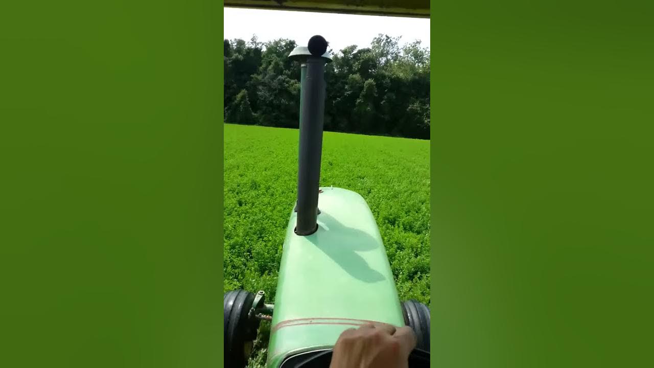 John Deere 4320 and 920 moco - YouTube