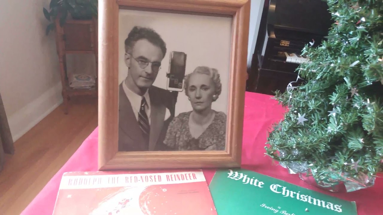 Joanne Culley - Claudette on the Keys Christmas Video