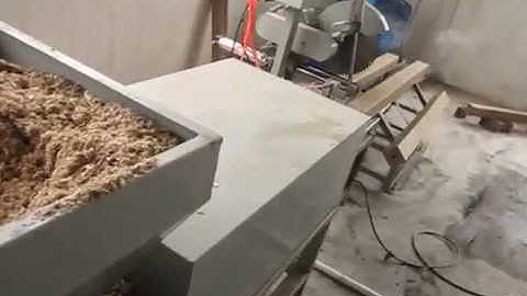 Double-headed wood pallet block machine