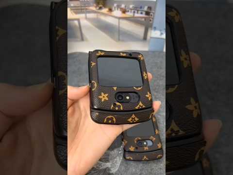 Unboxing the Motorola Razr 5G | A Blend of Retro & Modern | #shorts #trending #unboxing #viralshorts