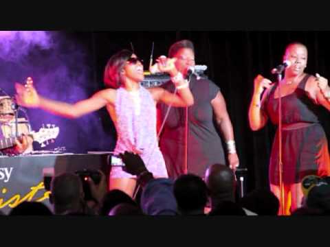 Yahzarah Live With The Roots::The Hennessey Artist...