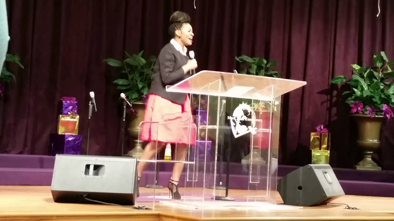 Jessica Reedy sings BETTER at VPF Church 120714 - YouTube