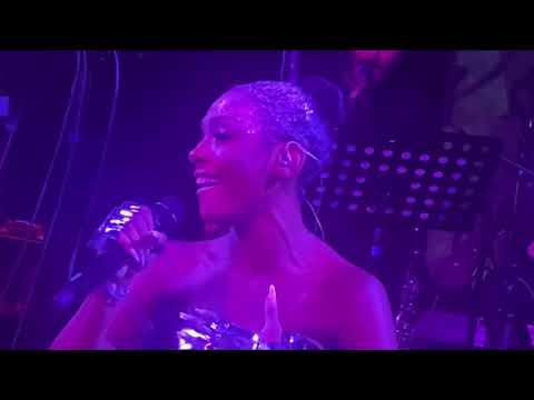 Dawn Richard & Spencer Zahn - Crimson (Pigments Live)