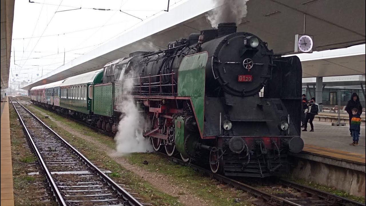 Атракционен влак с 1.23 от София до Перник